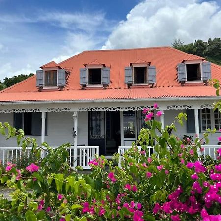 سانت-كلود Habitation La Reine Du Camp Chambres D'Hotes المظهر الخارجي الصورة