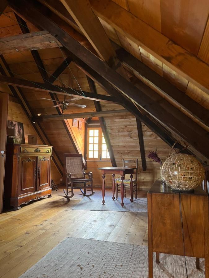 سانت-كلود Habitation La Reine Du Camp Chambres D'Hotes المظهر الخارجي الصورة